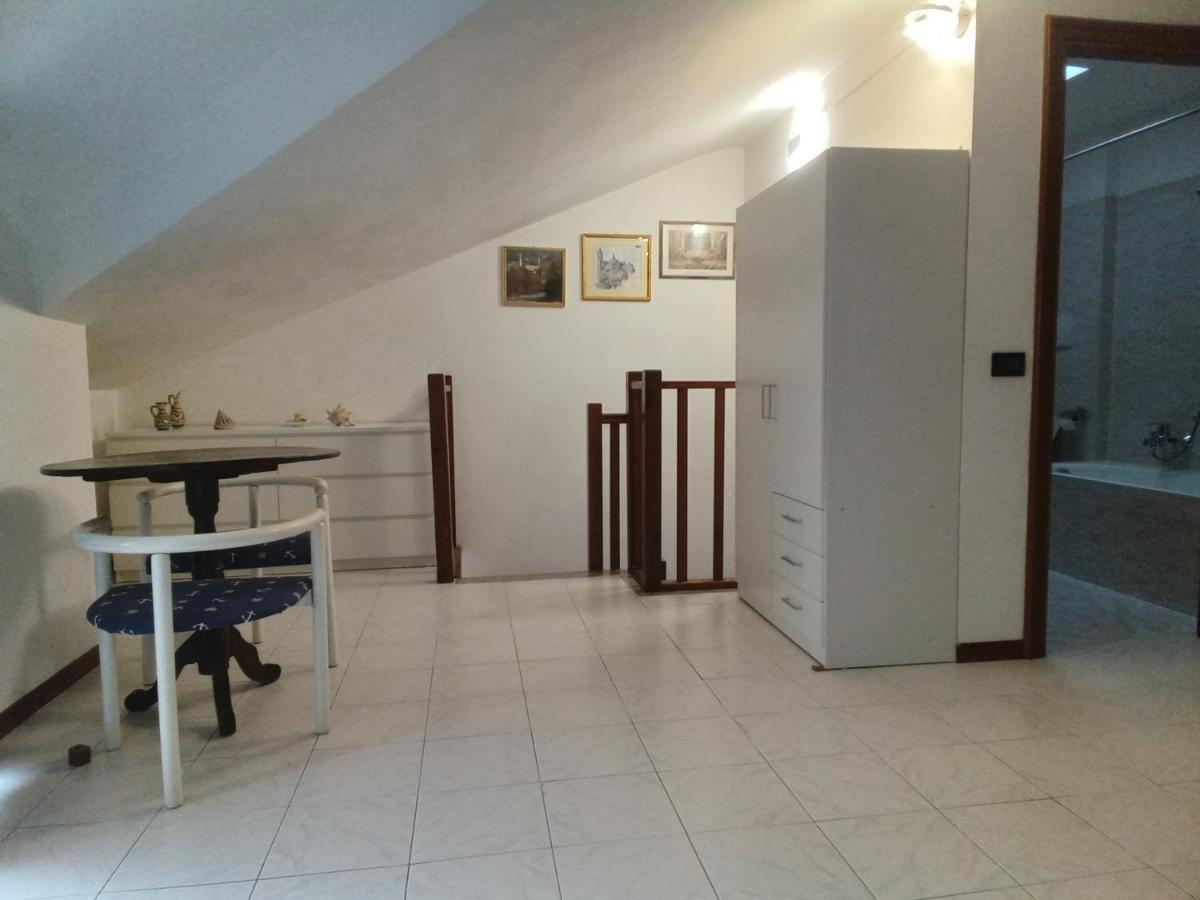 Appartamento - Terrazzo Vivibile Vista Mare, Wi-Fi Gratuito Валлекрозия Экстерьер фото