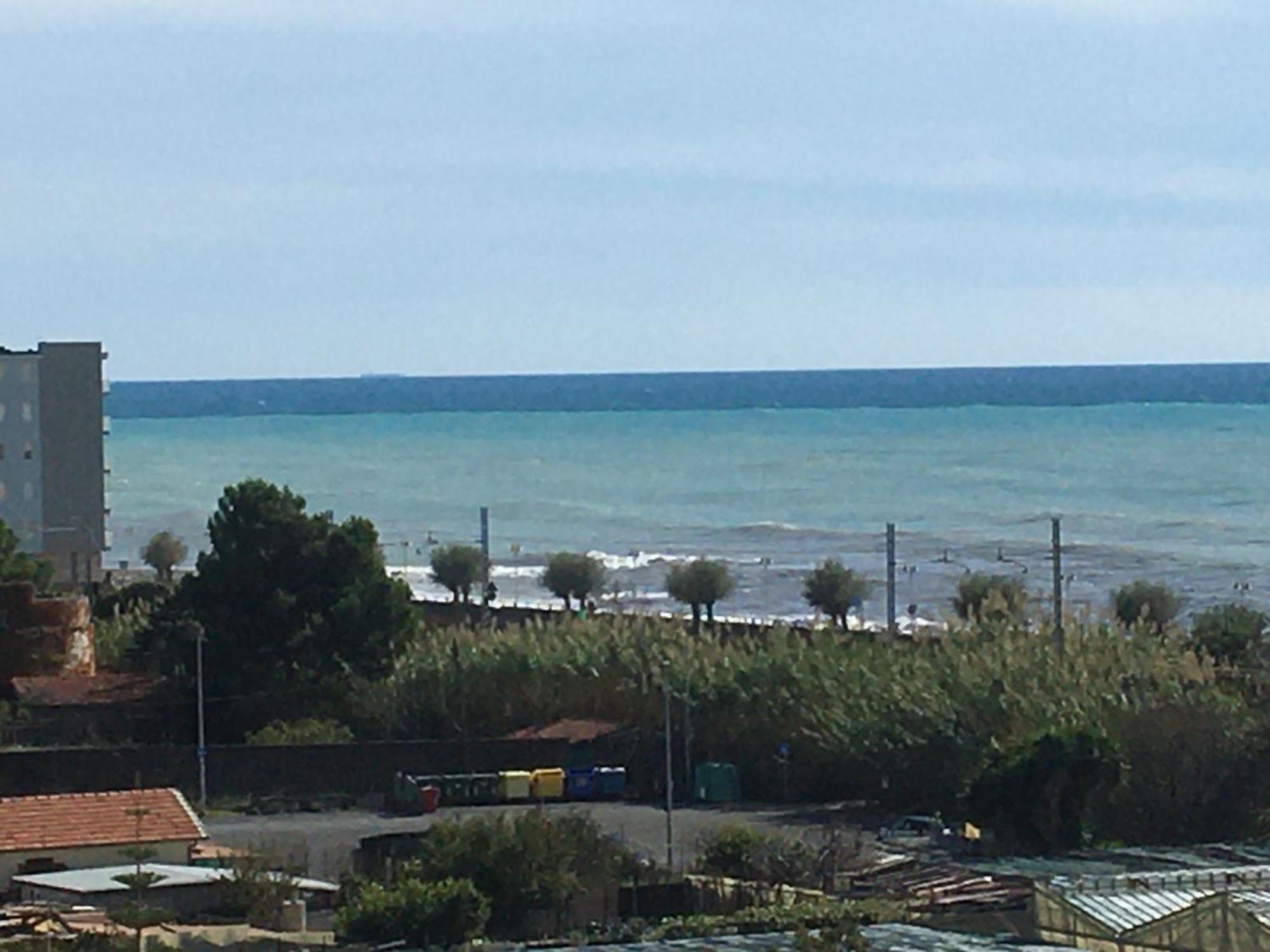 Appartamento - Terrazzo Vivibile Vista Mare, Wi-Fi Gratuito Валлекрозия Экстерьер фото