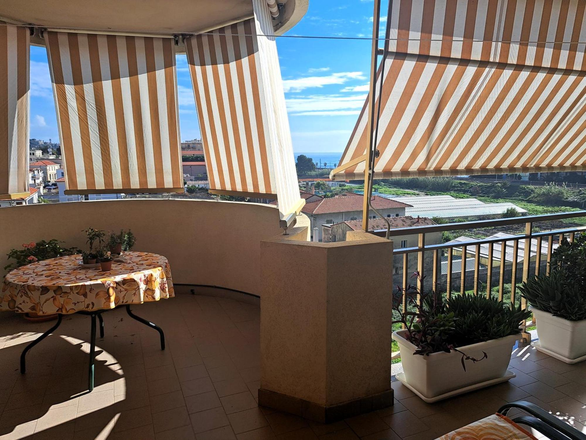 Appartamento - Terrazzo Vivibile Vista Mare, Wi-Fi Gratuito Валлекрозия Экстерьер фото